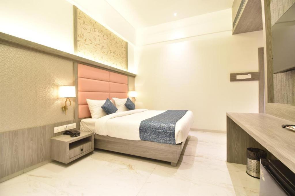 Glitz Hotels La Dahlia - Premium ターネー エクステリア 写真